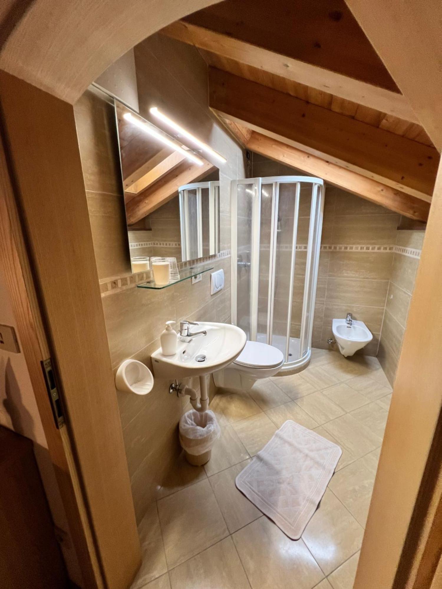 Garni Eden Bed And Breakfast Soraga Buitenkant foto